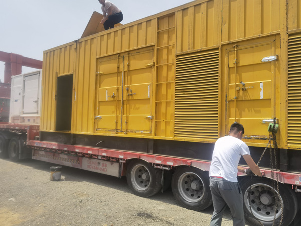 穆棱除了负载情况和发动机维护，还有哪些因素会影响 200kw 柴油发电机的油耗？
