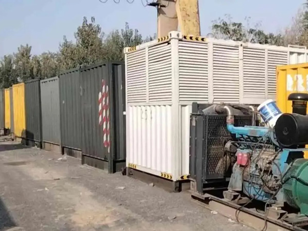 穆棱200KW柴油发电机机组每小时油耗是多少?